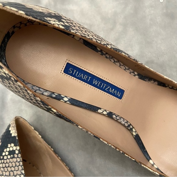 Stuart Weitzman Adria Python Print Pointed Toe Leather Pumps Size 8.5 - Picture 7 of 12